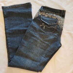 Jolt - Medium Wash Boot Cut Mid Rise Jeans - (7)